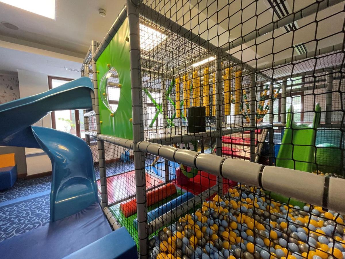 Park Rekreacyjno-biznesowy Woda 4*
